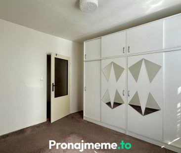 Pronájem bytu 2+1 51 m2 - Fotografie 2