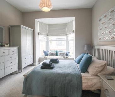 3 bedroom end of terrace house to rent - Photo 1