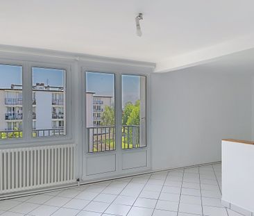 Location Appartement 4 pièces 72m² COUTANCES 50200 - Photo 1