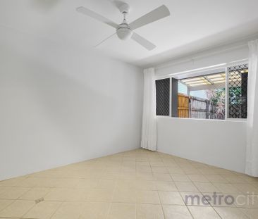 Bright, Breezy & Perfectly West End! - Photo 6