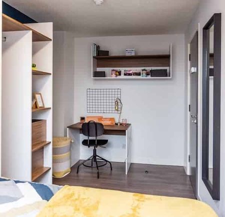 Five Bed Silver - Photo 3