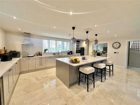 Watling Street, Radlett, Hertfordshire, WD7 - Photo 4