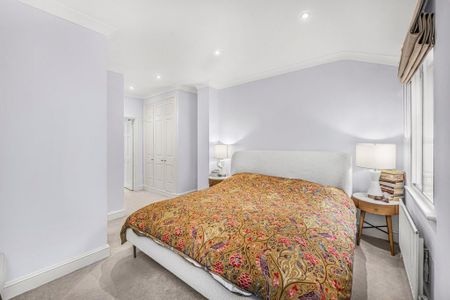 3 bedroom mews to rent - Photo 4