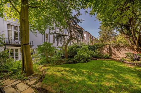 Buckland Crescent, Belsize Park, London, NW3 flat to rent - Photo 2