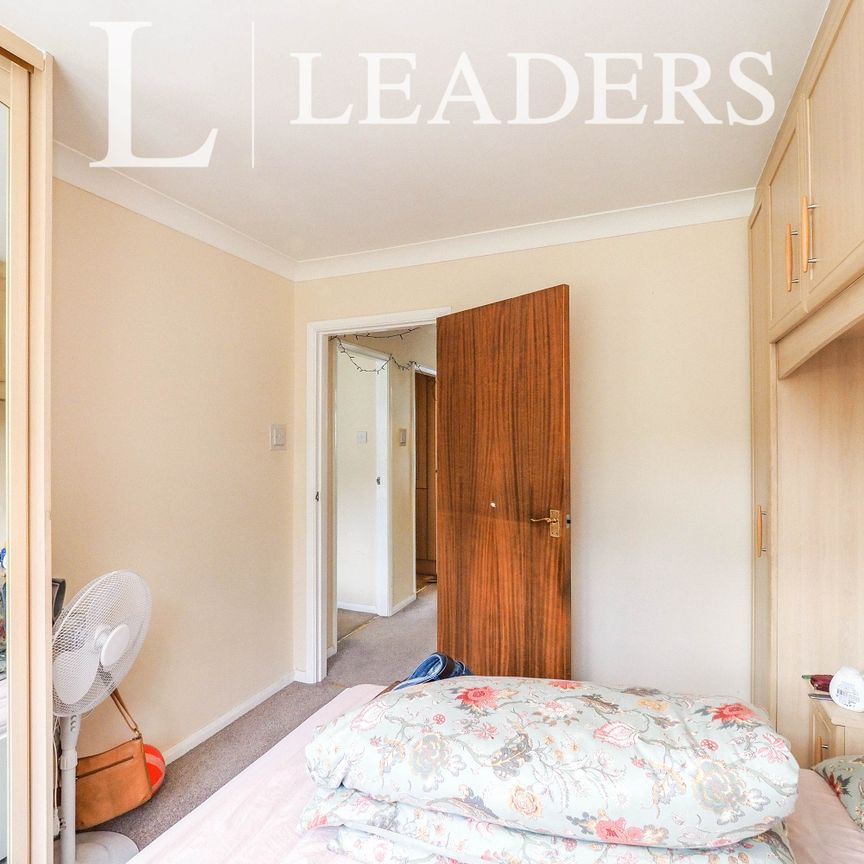 2 bedroom bungalow to rent Calverton Road, Arnold, NG5 - Photo 1