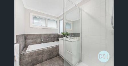 Townhouse – Walking Distance to Town Centre - Photo 5