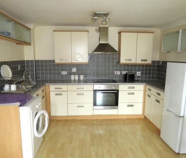 2 bedroom flat to rent - Photo 5