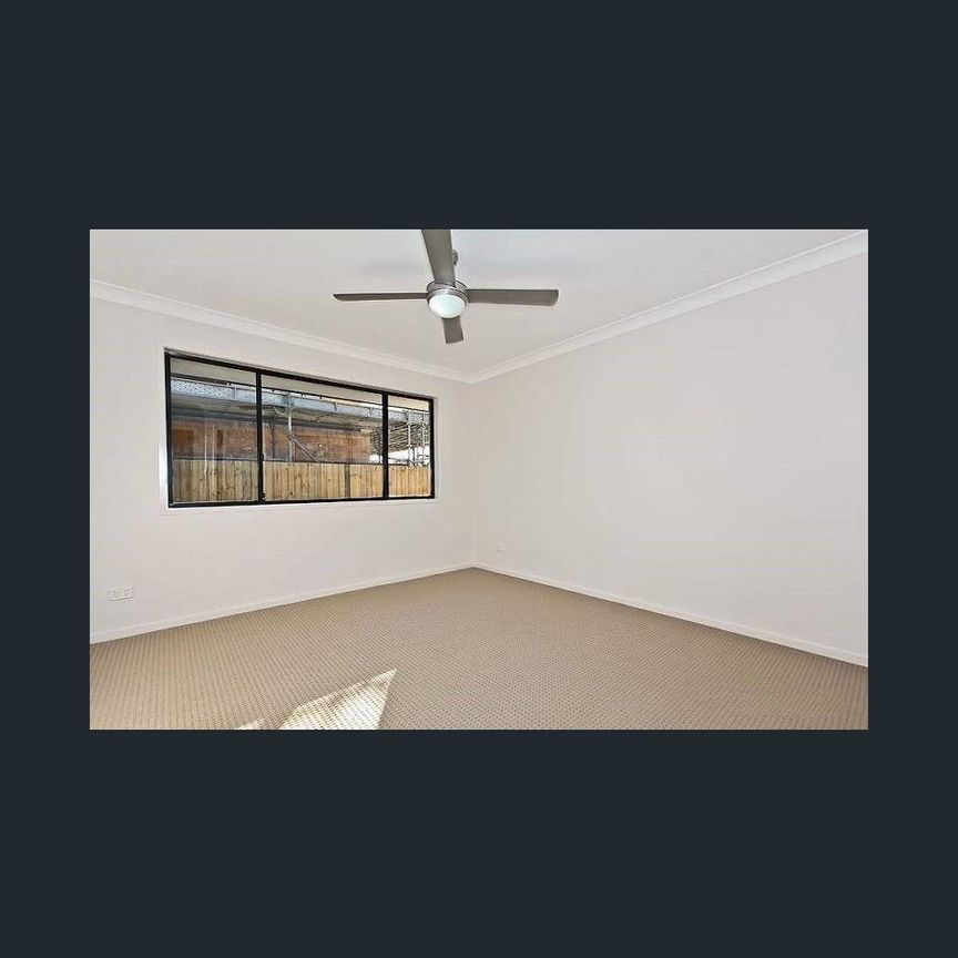 Spacious Family Home with Dual Living & Entertaining in Quiet Birkdale Pocket - Photo 1