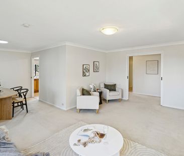 6 Vivyan Close, Denistone NSW 2114 - House For Rent | Domain - Photo 1