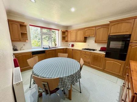 Westbeech Court, Banbury, OX16 - Photo 4