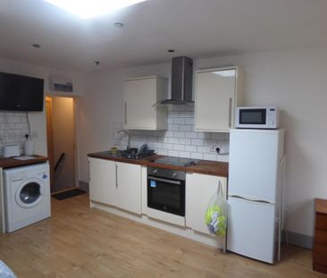 Cairo Street, Warrington, Cheshire, WA1 - Photo 2