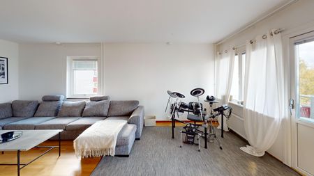 Karlagatan 3 A - Foto 2