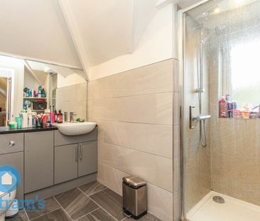 2 bed Apartment for Rent - Photo 4