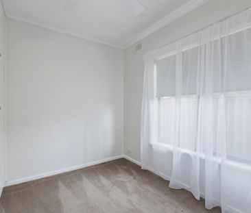 Neat Family Home in a Prime Coastal Location - Photo 4