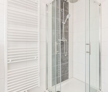 Erstbezug nach Sanierung - mit Wanne und Dusche - Foto 1