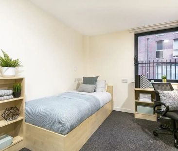 Ensuite Bronze - Photo 1