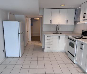 For Lease - 10 Wroxeter Avenue Unit# Lower, Toronto, Ontario - Photo 2
