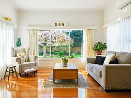 48 Hiller Street, Devonport - Photo 2