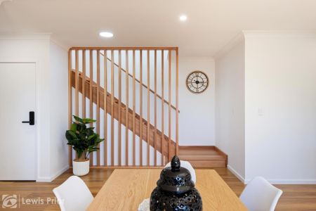 Executive style, fully furnished with all Utilities included - Photo 4