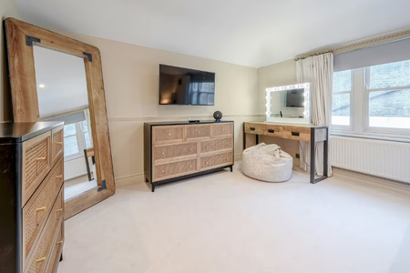 4 bedroom terraced house to rent - Photo 5