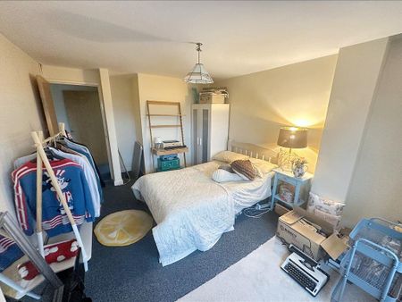 2 bedroom ground floor flat to rent - Photo 3