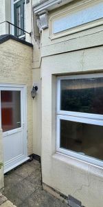 Canterbury Road, Margate, CT9 5DF, Kent - Photo 3