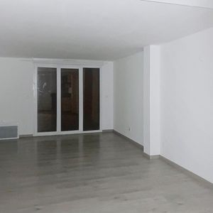 Location Appartement 2 pièces 54m² - Photo 3
