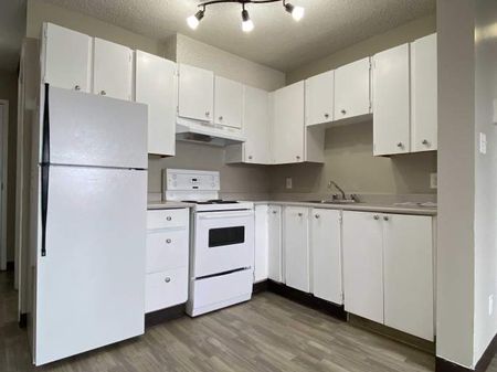 Mainstreet 402 - Photo 5