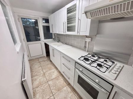 Hull, Avenue Crescent - Photo 5