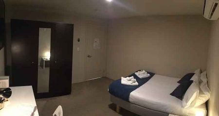 Room 2 (Non Ensuite) - Photo 3