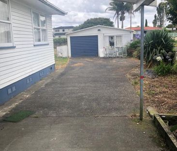 Fantastic 3-Bedroom Home in Central Papakura - Ideal for Your Exten... - Photo 6