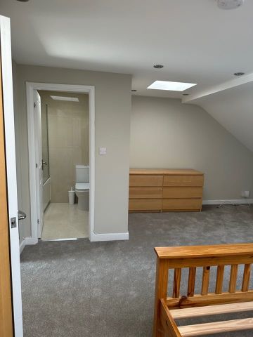 1 Bed Flat, Welldon Crescent, HA1 - Photo 4