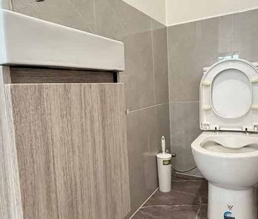 Spacious Near New 3 Bedroom Family home In Papatoetoe - Photo 5