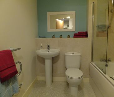 Room in a Shared Flat, Steele House, M5 - Photo 2