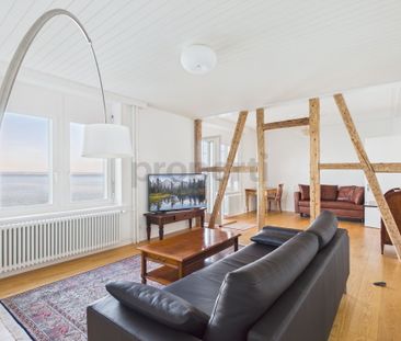 Exklusiv & zentral: Renovierte 3.5-Zimmer-Wohnung mit 180° Bodensee... - Photo 3