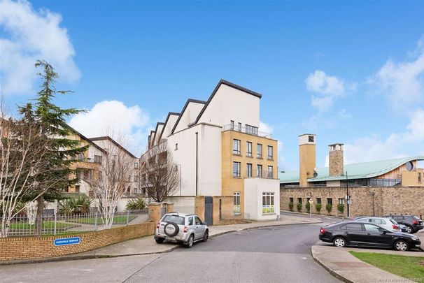 Marlfied Terrace, Kiltipper, Dublin 24 - Photo 1