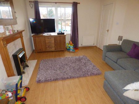 3 bedroom semi-detached house to rent - Photo 5