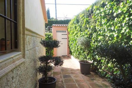 Detached Villa · Nueva Andalucía - Photo 4