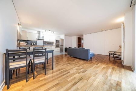 Room in a Shared Flat, Farnsworth Court, SE10 - Photo 5