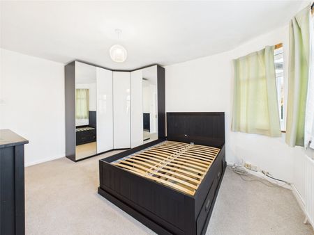 Syon Lane, Isleworth, Middlesex, TW7 - Photo 4