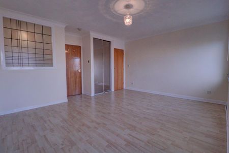 Studio to rent - Photo 4