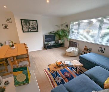 Thorsden Close, Woking, Surrey, GU22 - Photo 1