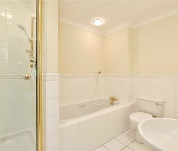 Oakfield Close, Amersham, Buckinghamshire,HP6 - Photo 4
