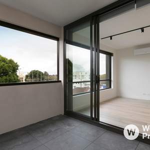 409/88 Carlisle Street, St Kilda - Photo 2