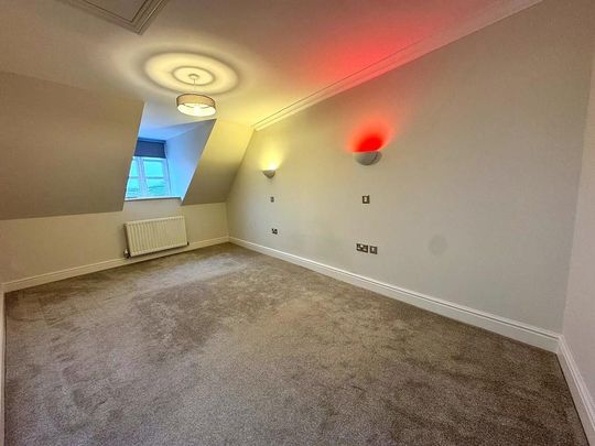 2 bedroom maisonette to rent - Photo 1