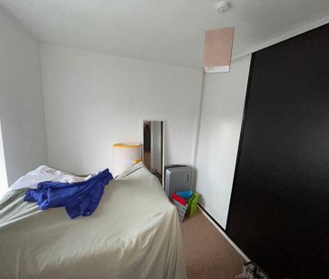 2 bed upper flat to rent in NE9 - Photo 2