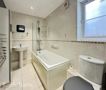 2 bedroom apartment to rent - Photo 2