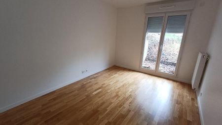 location Appartement T2 DE 45m² À VILLIERS SUR MARNE - Photo 3