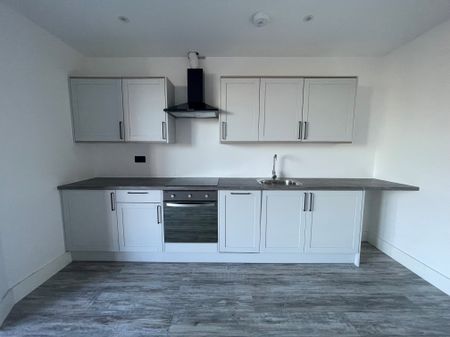 Clarence Street, Swindon - Photo 3