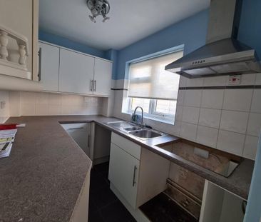 2 bedroom ground floor flat to rent - Photo 6